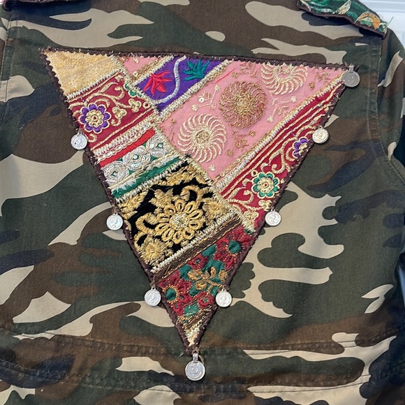 Beautiful Stories XS Army Jacket with Embroidered Detail - Picture 6 of 11